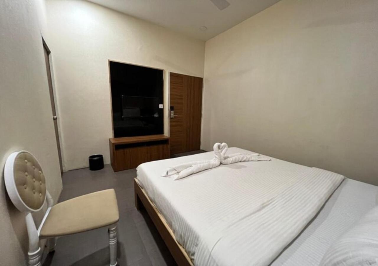 One Earth Santu Eco Resort Bhavnagar Exterior photo